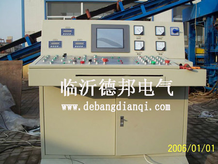 PLC、觸摸屏控制系統(tǒng)214